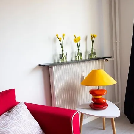 Peaceful Nest Shelter Close To Montmartre *