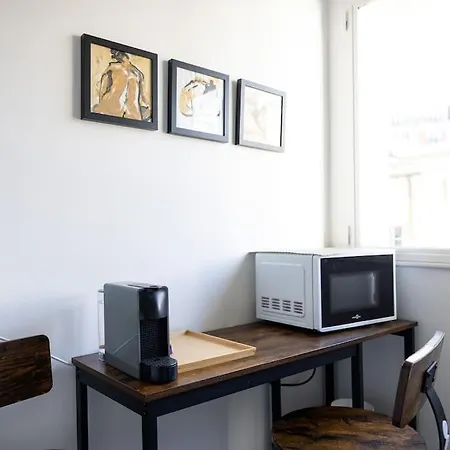 Apartment Peaceful Nest Shelter Close To Montmartre Paris