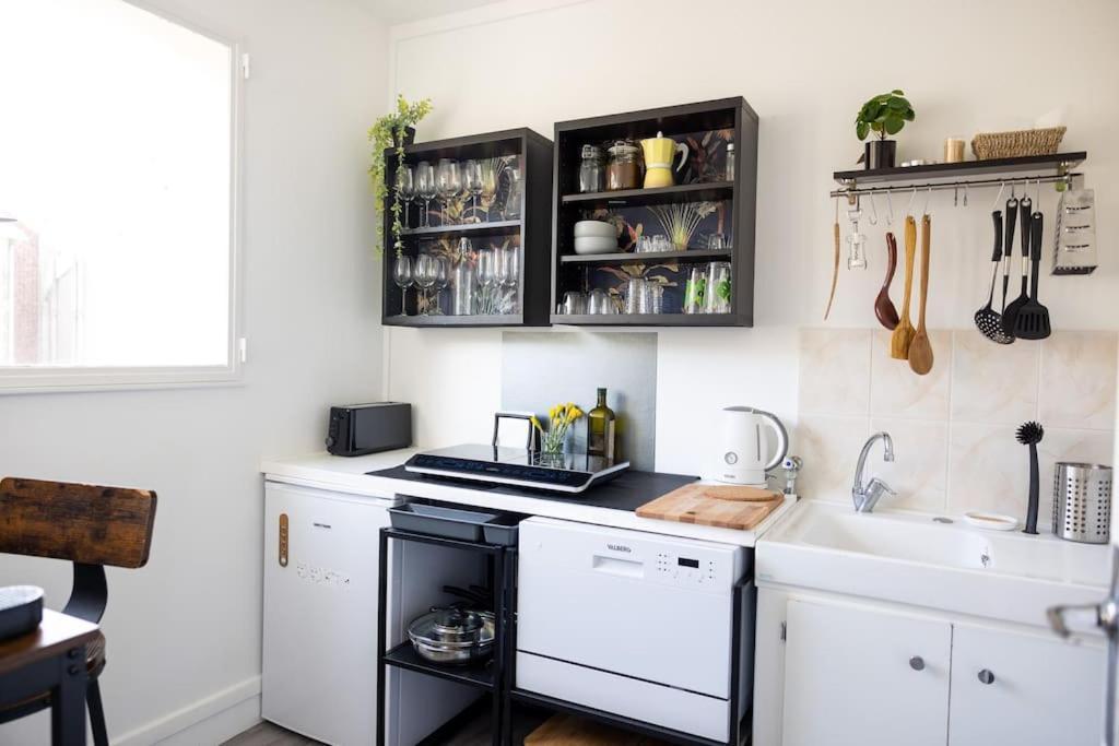 Peaceful Nest Shelter Close To Montmartre Parigi